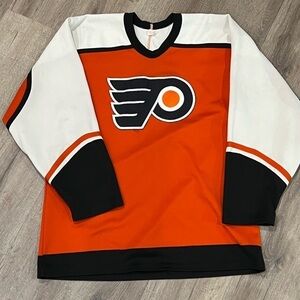 VTG Vintage 80’s Philadelphia Flyers NHL Maska Ultrafil Sz M Embroidered Jersey